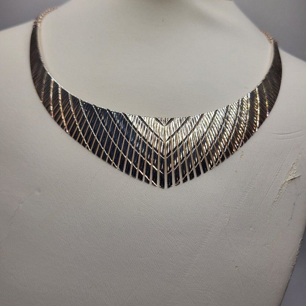 Italian made Bellezza necklace 18k silver tone.